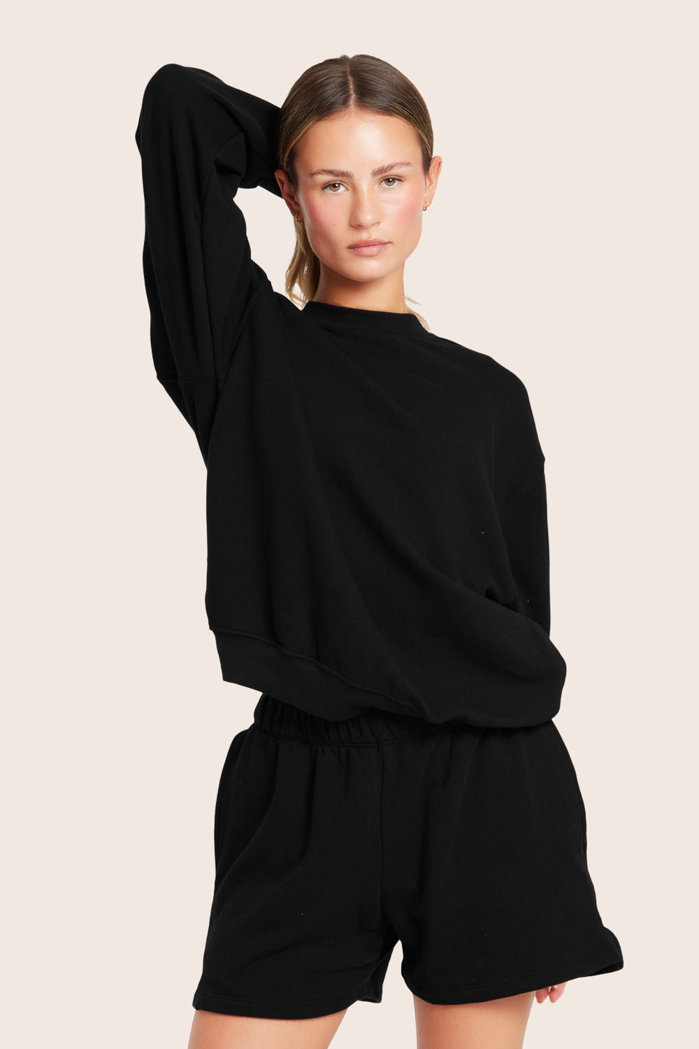 SET™ LIGHTWEIGHT SWEATS CLASSIC CREWNECK IN ONYX