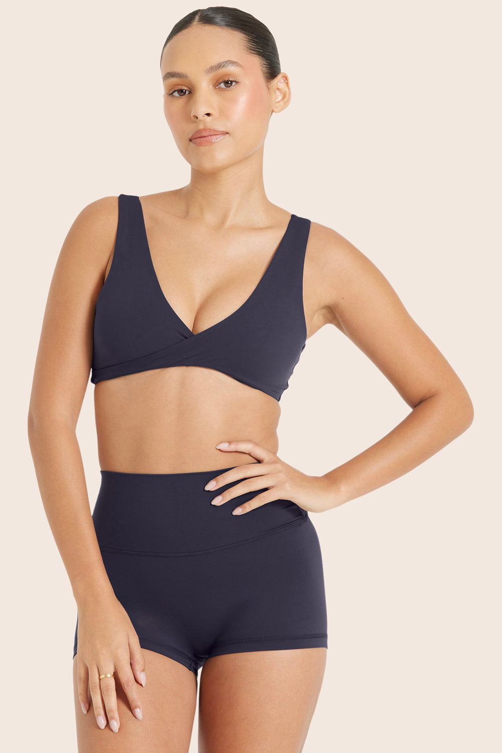 AIRLUXE™ BREATHE WRAP BRA - SPADES Featured Image