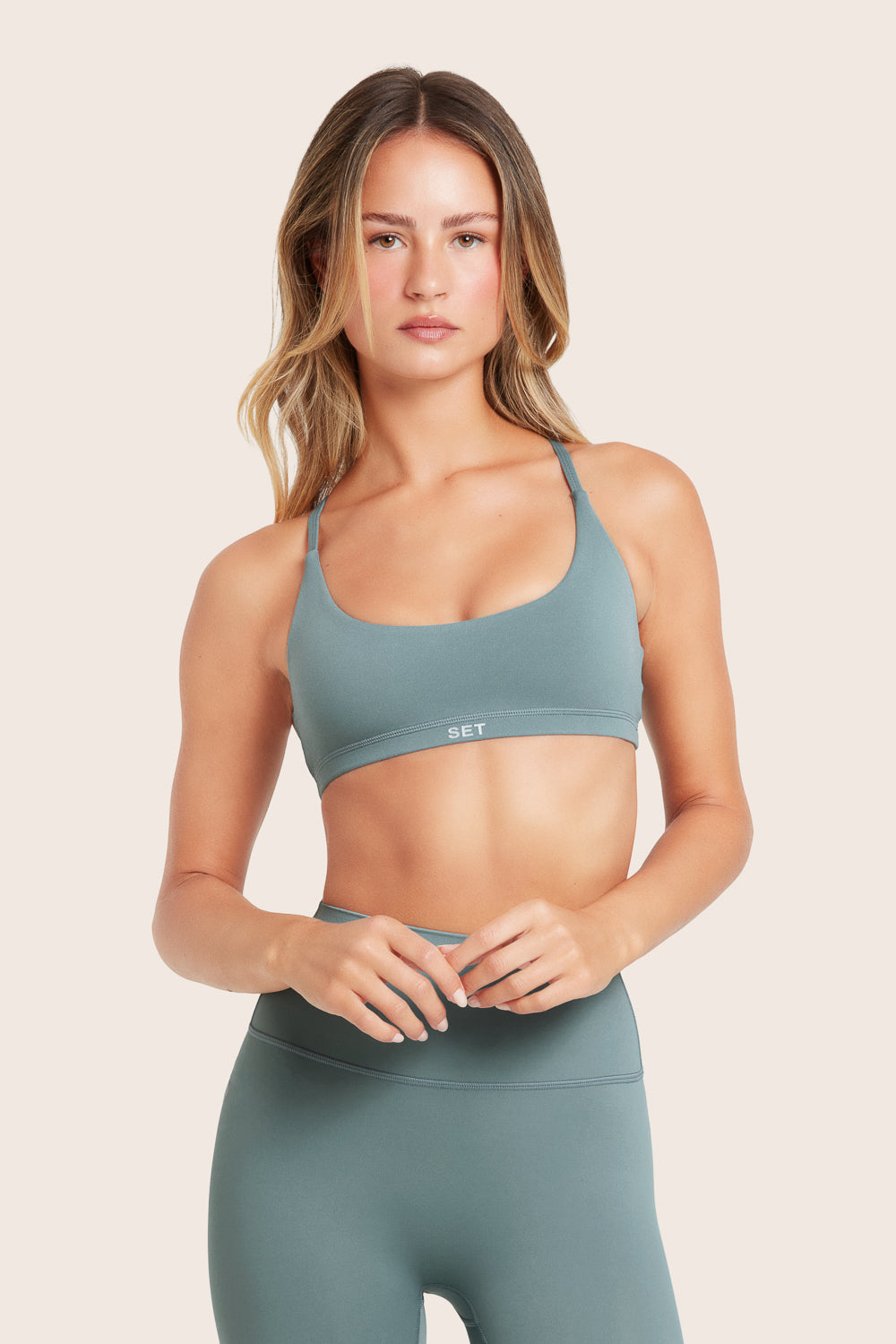 SET™ AIRLUXE™ BREATHE Y BRA IN BAY