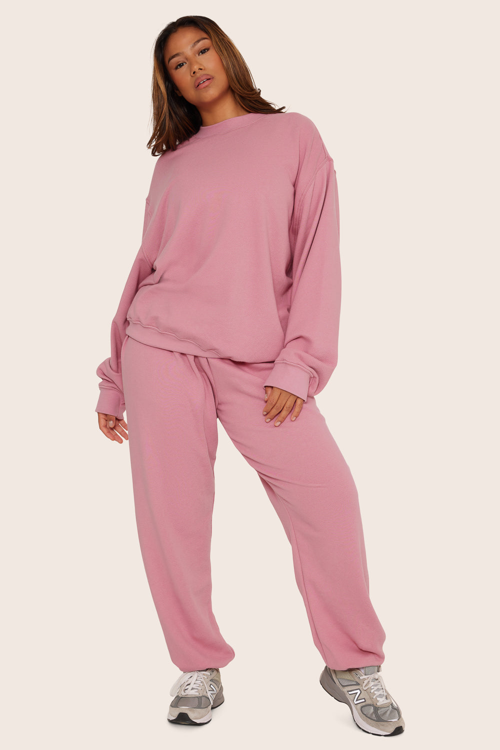 SET™ LIGHTWEIGHT SWEATS CLASSIC CREWNECK IN GLOSS