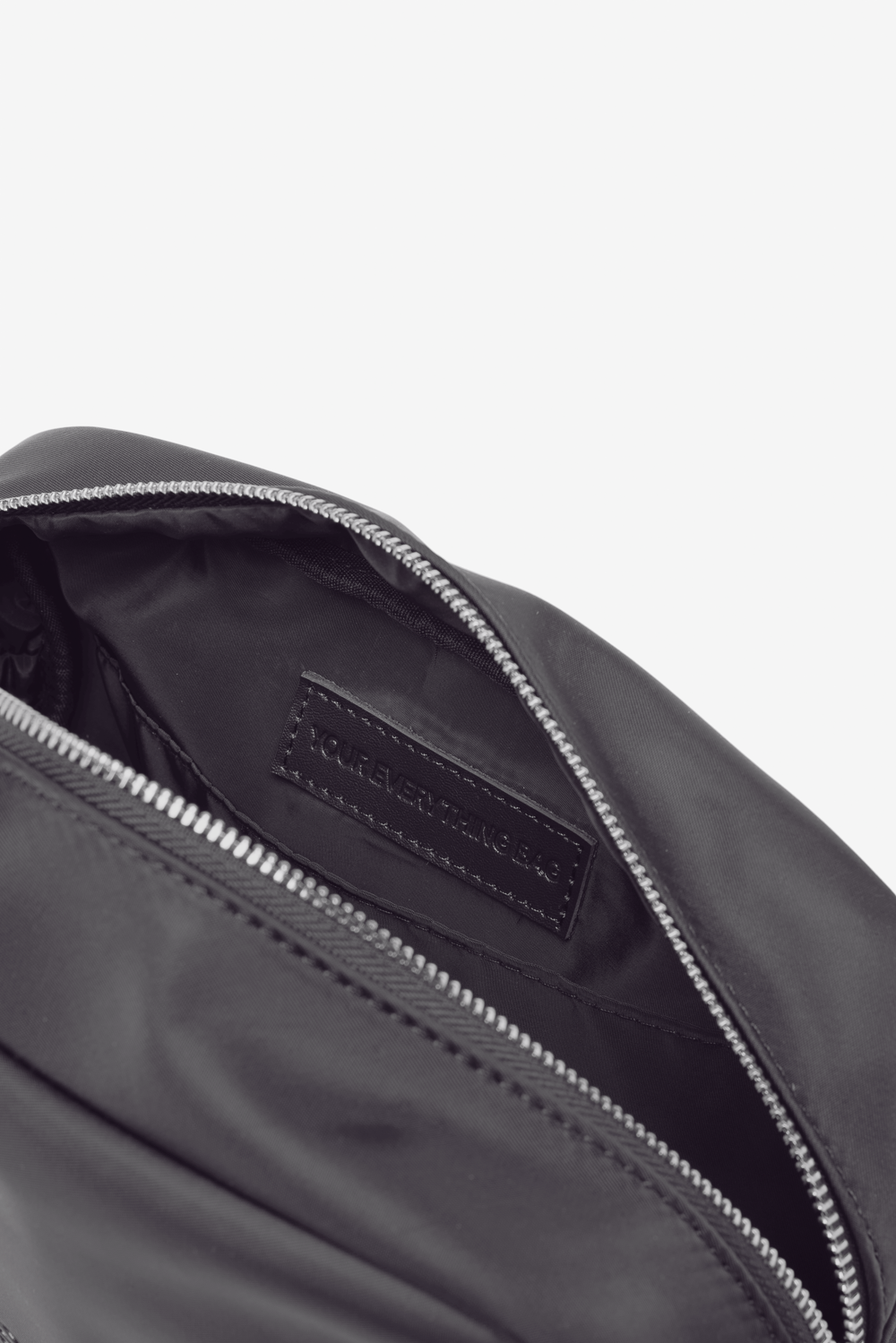 SET™ EVERYTHING BAG IN GRAPHITE