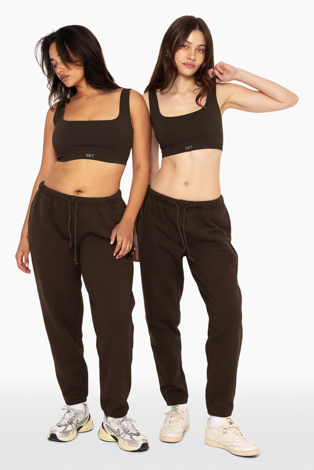 SET™ EMBROIDERED HEAVYWEIGHT SWEATS DRAWSTRING SWEATPANTS IN ESPRESSO