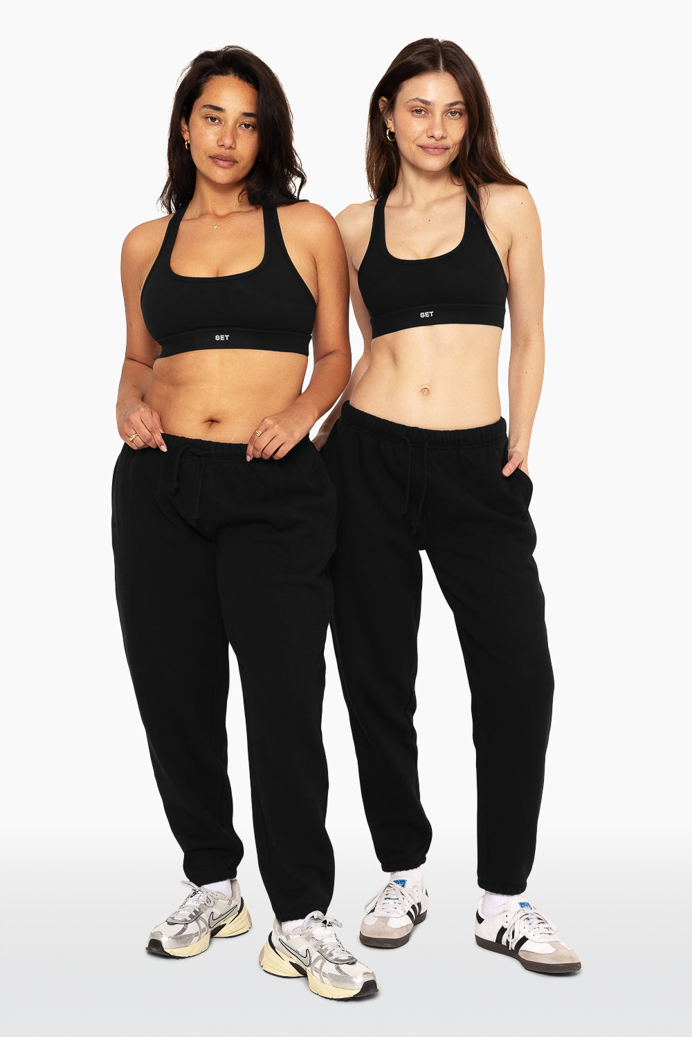 SET™ EMBROIDERED HEAVYWEIGHT SWEATS DRAWSTRING SWEATPANTS IN ONYX