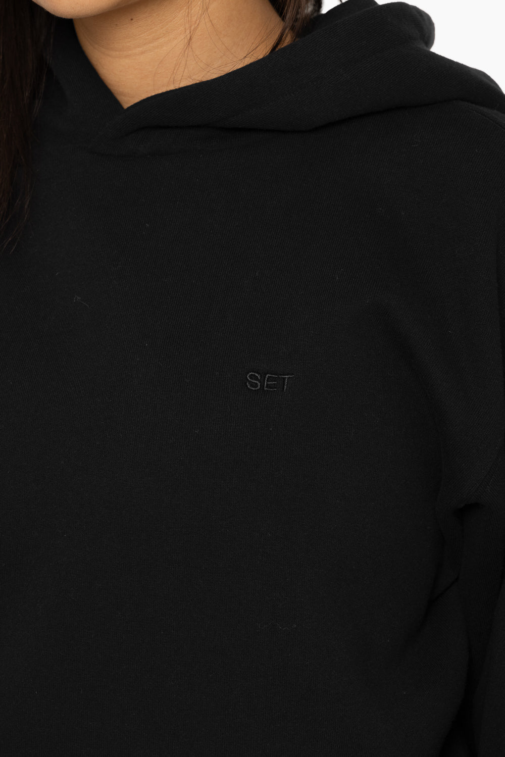 SET™ EMBROIDERED HEAVYWEIGHT SWEATS HOODIE IN ONYX