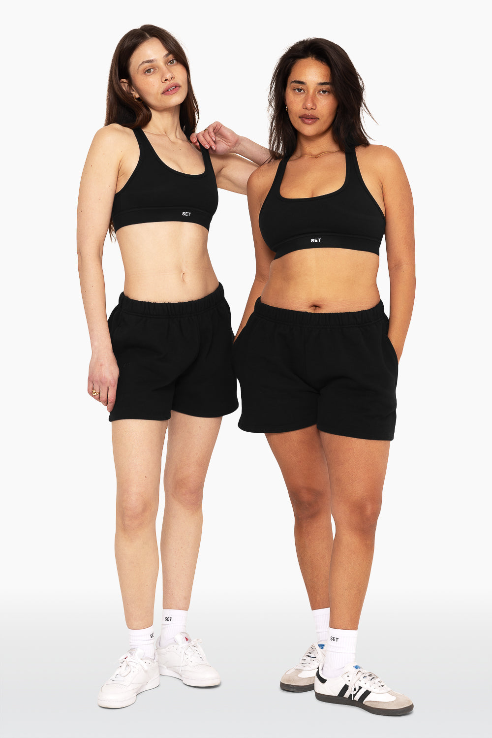 SET™ EMBROIDERED HEAVYWEIGHT SWEATS SWEAT SHORTS IN ONYX