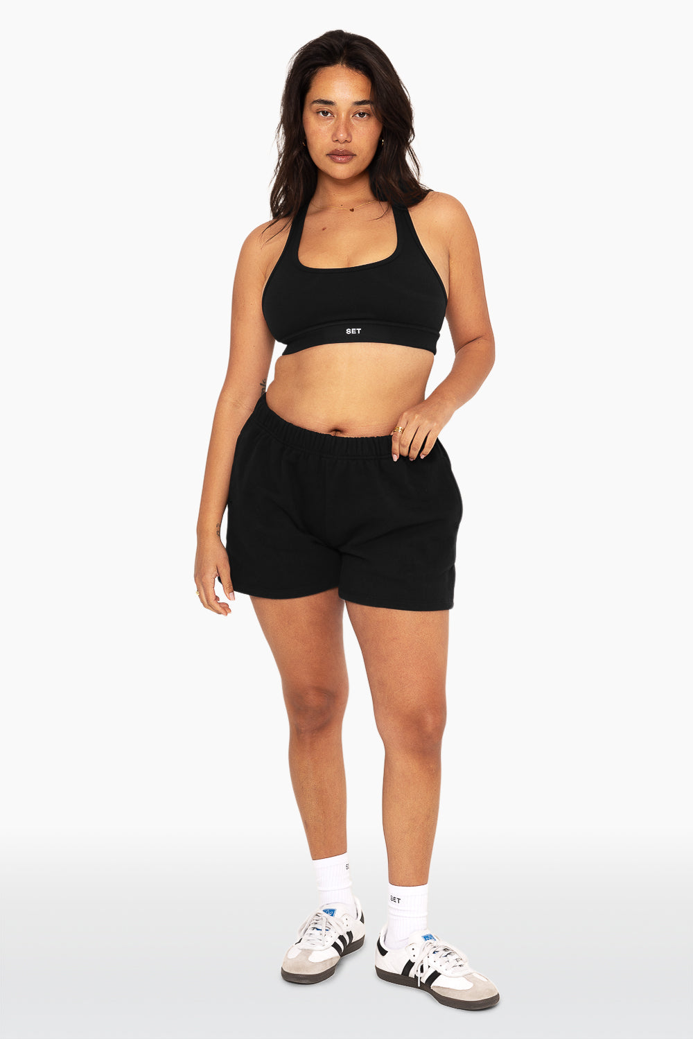 SET™ EMBROIDERED HEAVYWEIGHT SWEATS SWEAT SHORTS IN ONYX