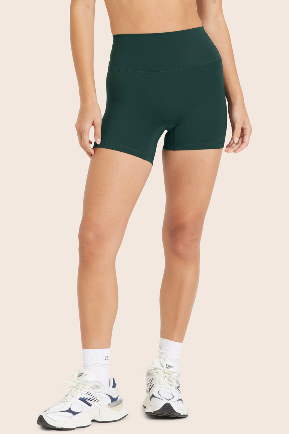 SPORTBODY® SPORTY SHORTS - IVY Featured Image