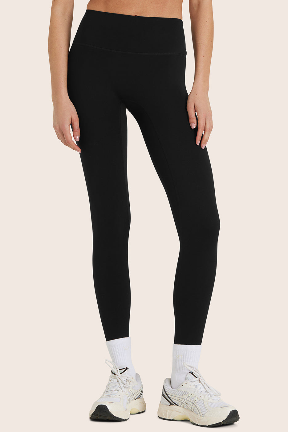 SPORTBODY® SPORTY LEGGINGS - ONYX Featured Image