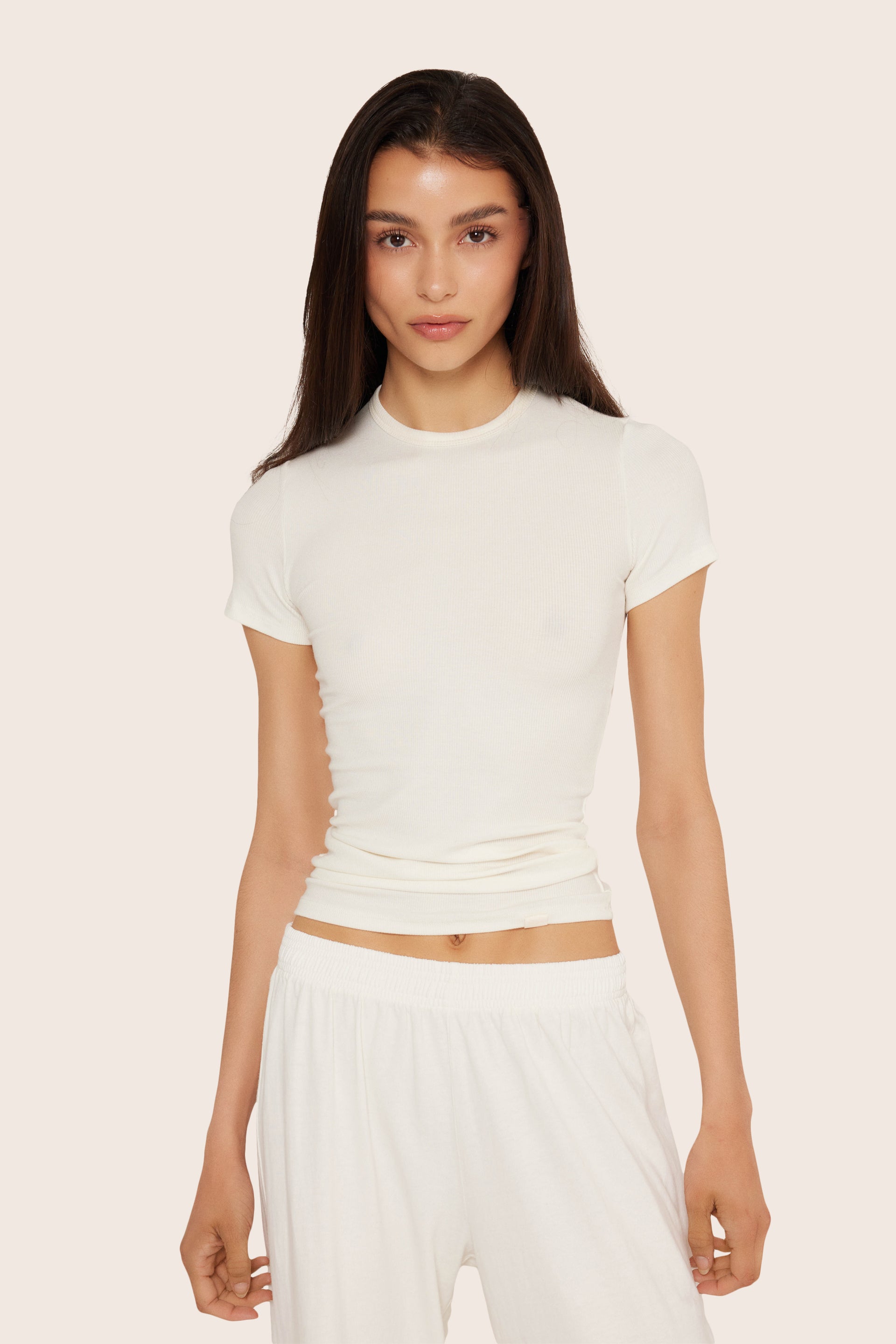 SET™ RIBBED MODAL BODY TEE IN BLANC