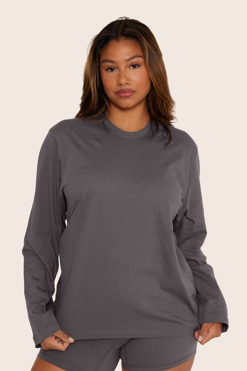 CLASSIC COTTON DAILY LONG SLEEVE - GRAPHITE Featured Image