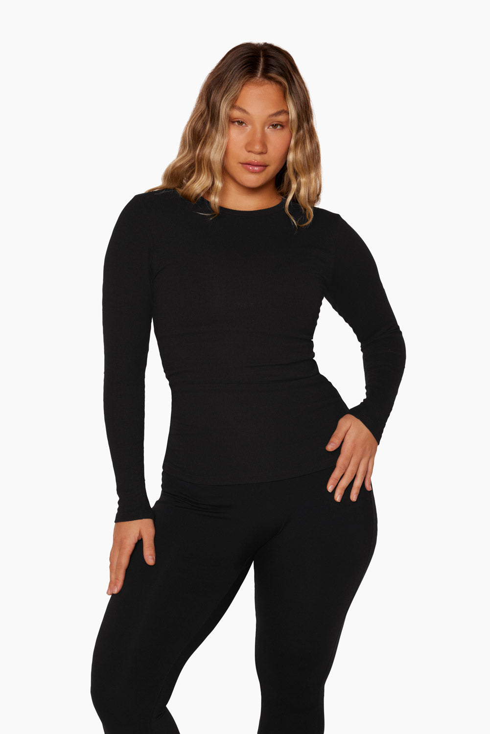 SET LONG SLEEVE - ONYX Featured Image